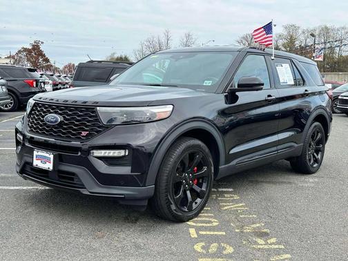 2022 Ford Explorer ST