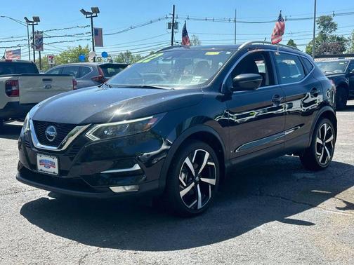 2022 Nissan Rogue Sport SL