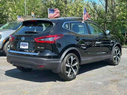 2022 Nissan Rogue Sport SL