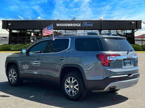 2022 GMC Acadia AWD SLT