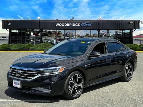2021 Volkswagen Passat 2.0T R-Line