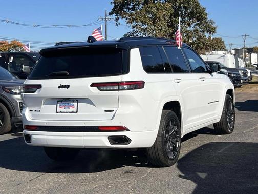 2023 Jeep Grand Cherokee L Summit