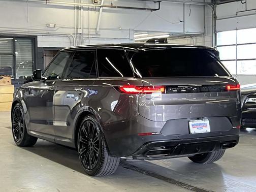 2024 Land Rover Range Rover Sport SE
