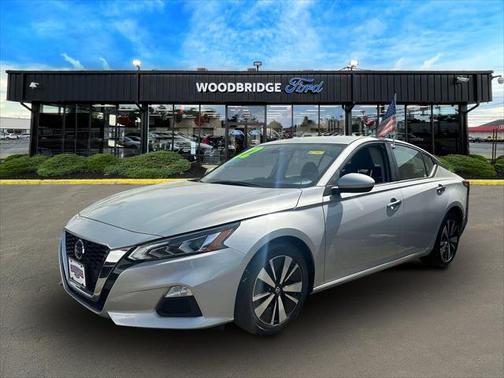 2022 Nissan Altima 2.5 SV