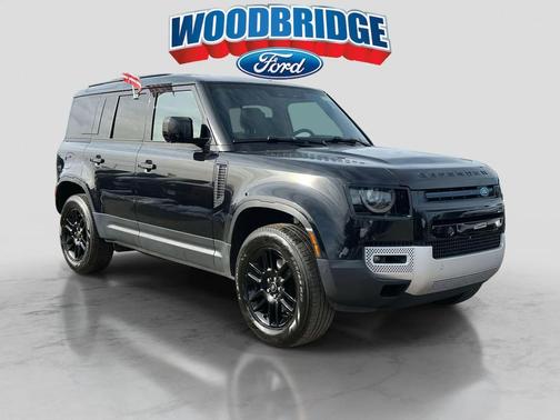 2025 Land Rover Defender 110 P300