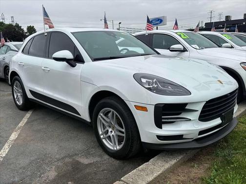 2021 Porsche Macan Base