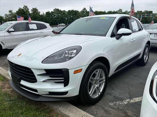 2021 Porsche Macan Base
