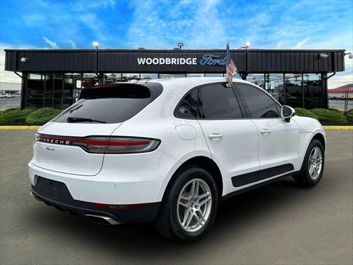 2021 Porsche Macan Base
