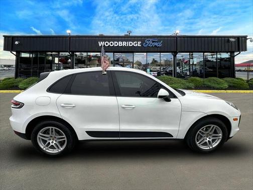 2021 Porsche Macan Base