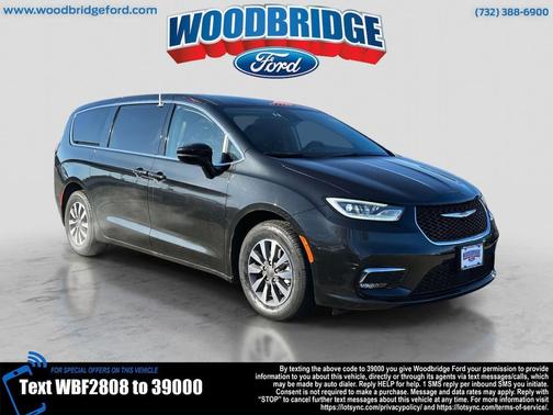 2024 Chrysler Pacifica Hybrid Select