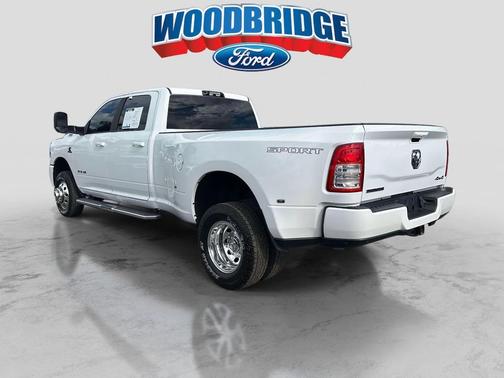 2022 RAM 3500 Big Horn Crew Cab 4x4 8' Box