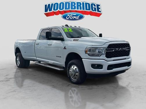 2022 RAM 3500 Big Horn Crew Cab 4x4 8' Box