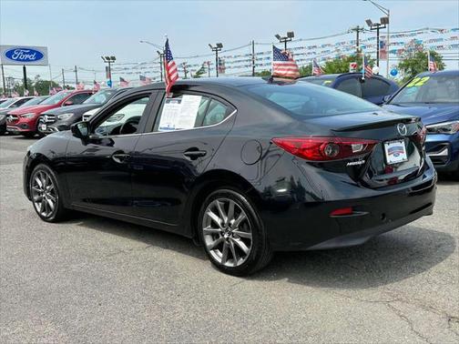 2018 Mazda Mazda3 Touring