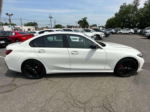 2023 BMW 330 xDrive