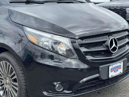 2020 Mercedes-Benz Metris Base