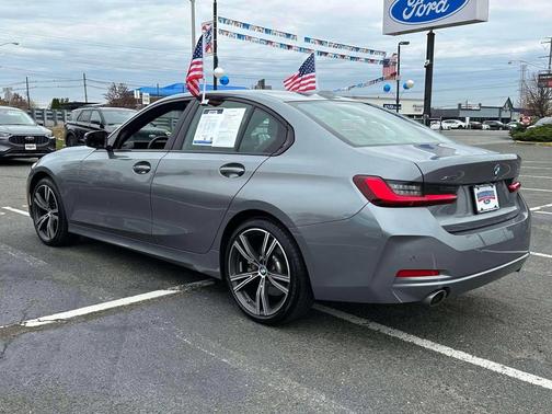 2023 BMW 330 xDrive