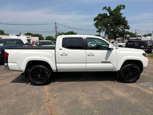 2022 Toyota Tacoma SR