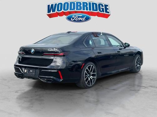 2023 BMW 760 i xDrive