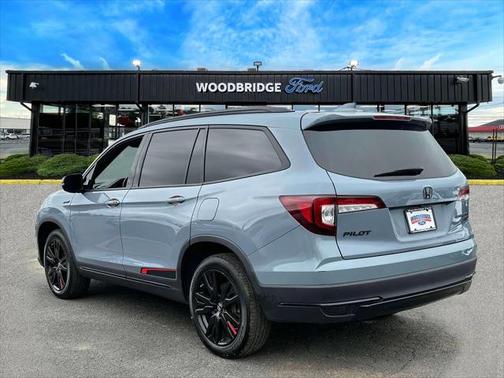 2022 Honda Pilot AWD Black Edition
