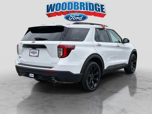 2022 Ford Explorer ST-Line
