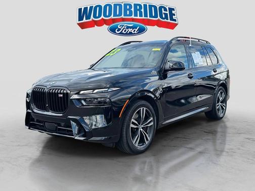 2023 BMW X7 M60i