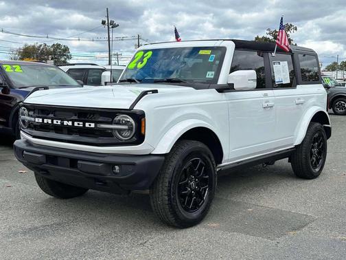 2023 Ford Bronco Outer Banks