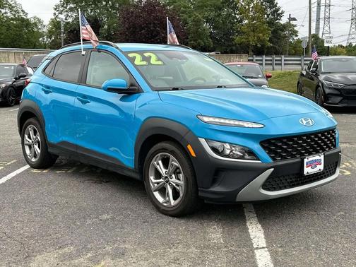 2022 Hyundai KONA SEL