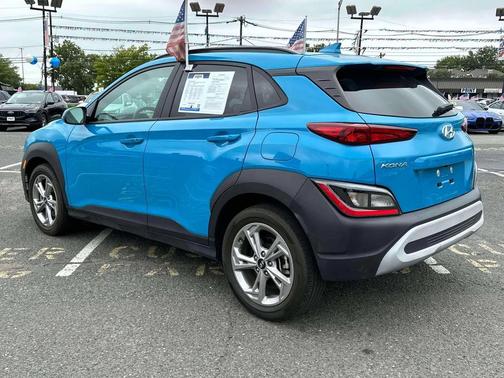 2022 Hyundai KONA SEL