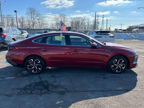 2025 Hyundai SONATA SEL