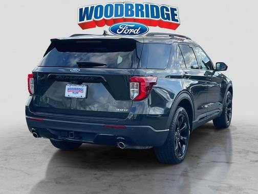 2023 Ford Explorer ST-Line