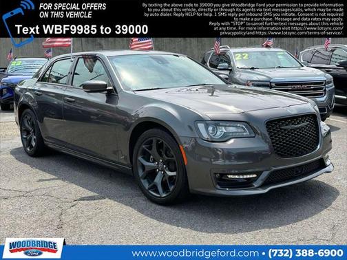 2023 Chrysler 300 Touring
