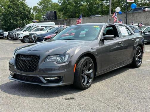 2023 Chrysler 300 Touring