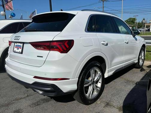 2022 Audi Q3 45 S line Premium Plus