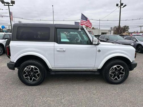 2023 Ford Bronco Outer Banks