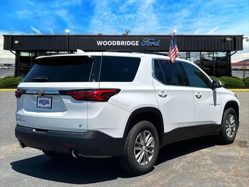 2022 Chevrolet Traverse LT Leather
