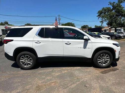 2022 Chevrolet Traverse LT Leather