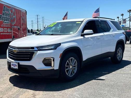 2022 Chevrolet Traverse LT Leather