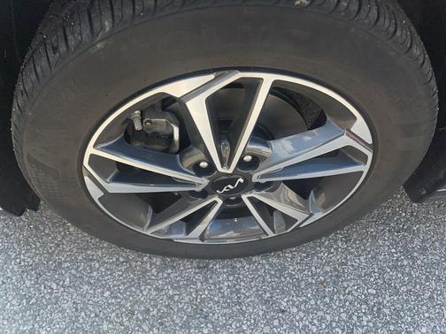 Gravity Gray 2023 Kia Forte LXS