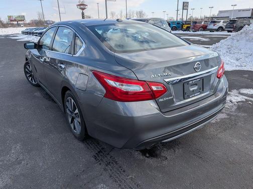 2017 Nissan Altima 2.5 SV