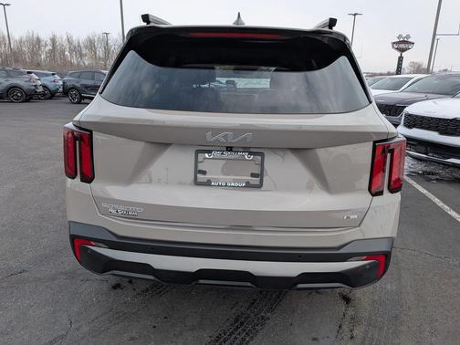 2024 Kia Sorento SX