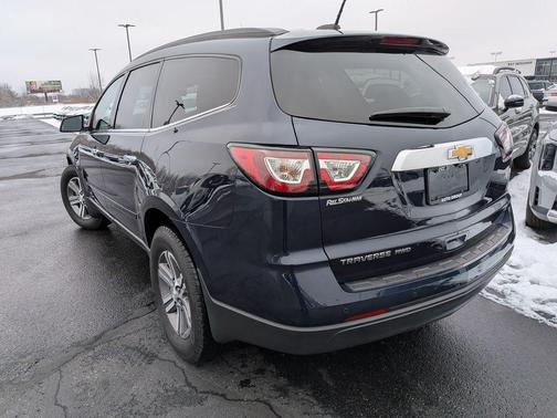 2017 Chevrolet Traverse 2LT