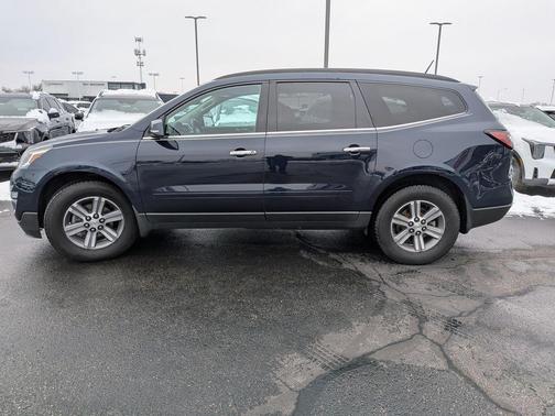 2017 Chevrolet Traverse 2LT