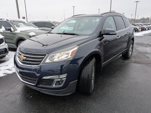 2017 Chevrolet Traverse 2LT