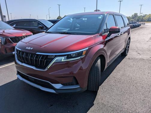 2023 Kia Carnival EX