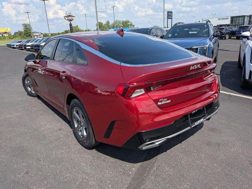 2022 Kia K5 LXS