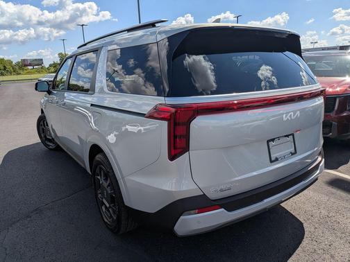 2026 Kia Carnival Hybrid EX