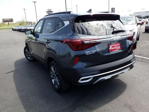 2022 Kia Seltos S