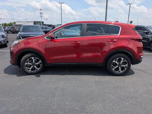 2022 Kia Sportage LX