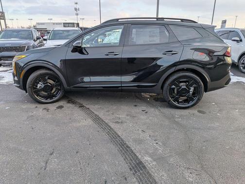 2026 Kia Sportage Plug-In Hybrid X-Line