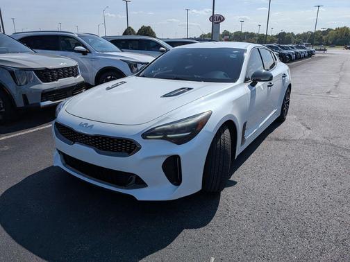 Snow White Pearl 2023 Kia Stinger GT-Line